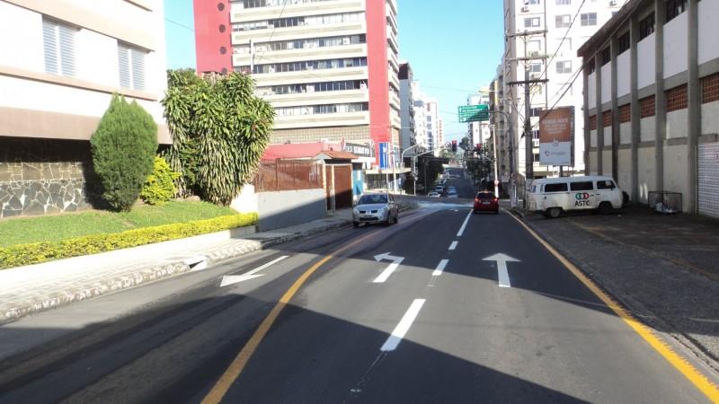 Mudança: rua Almirante Barroso em três pistas