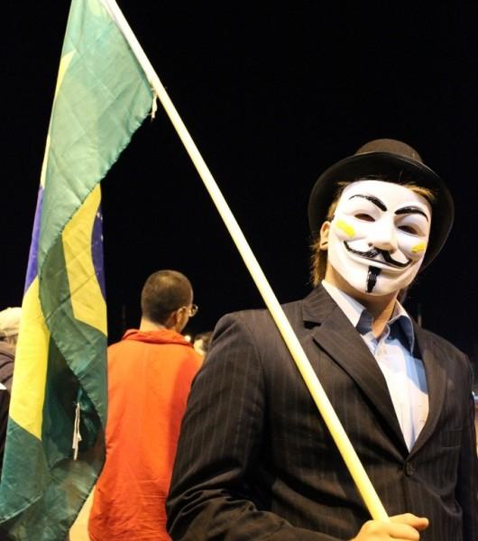 Criciúma tem segundo dia de manifestação popular