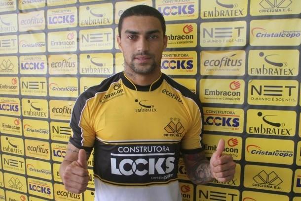 VÍDEO: Criciúma oficializa contratação de PC Magalhães