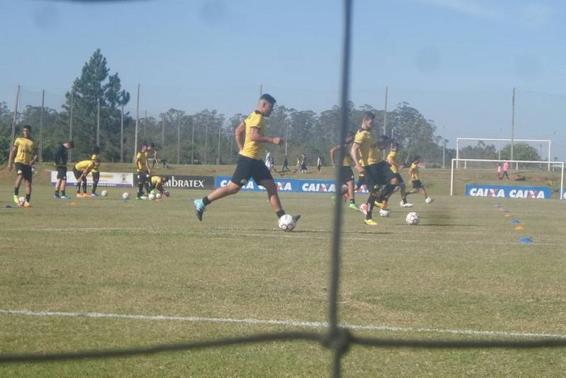 Sem jogos pela Série B, Criciúma marca jogo-treino