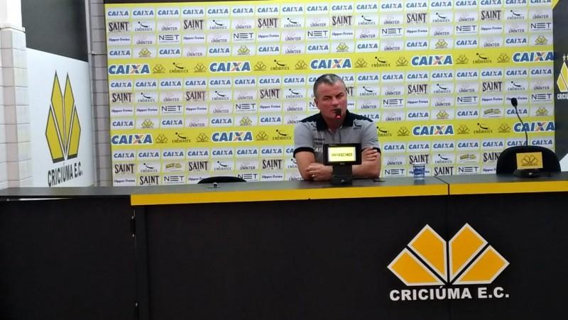 'Precisamos aumentar nosso nível competitivo', diz Mazola