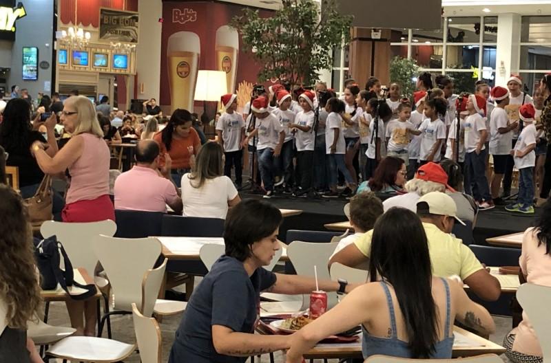 Palco Cultural segue no Nações Shopping até dia 23 de dezembro