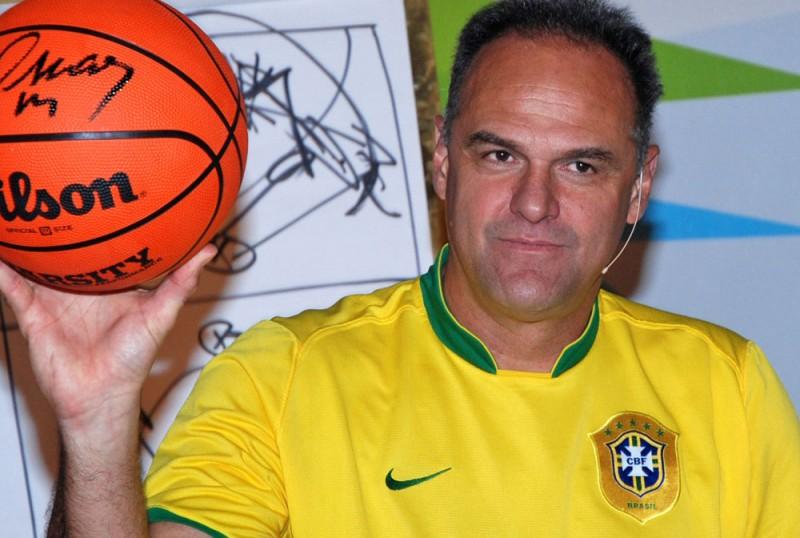 Oscar Schmidt faz palestra gratuita em Criciúma