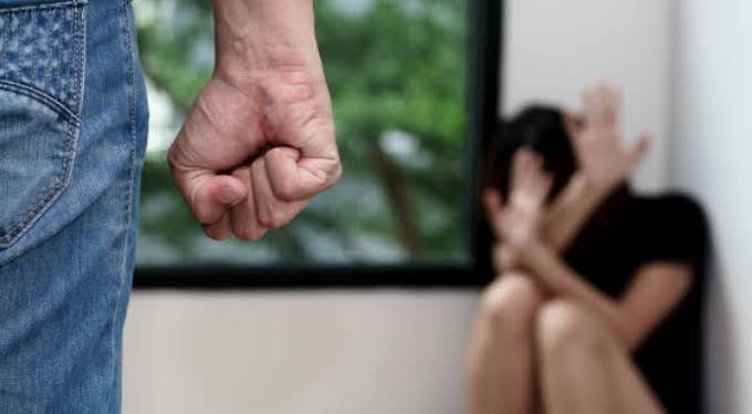 Advogado criminalista explica lei do feminicídio