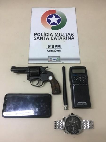 Polícia apreende arma de fogo no São Simão