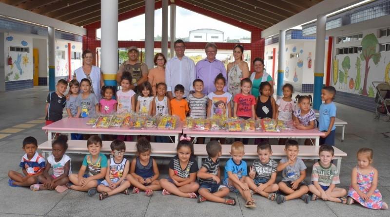 Siderópolis inicia ano letivo com formação e palestra sobre autismo