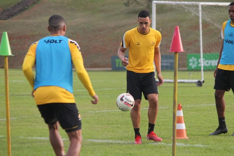 Contra o Blumenau, Criciúma terá mais uma chance para encerrar sequência de jogos sem vitórias