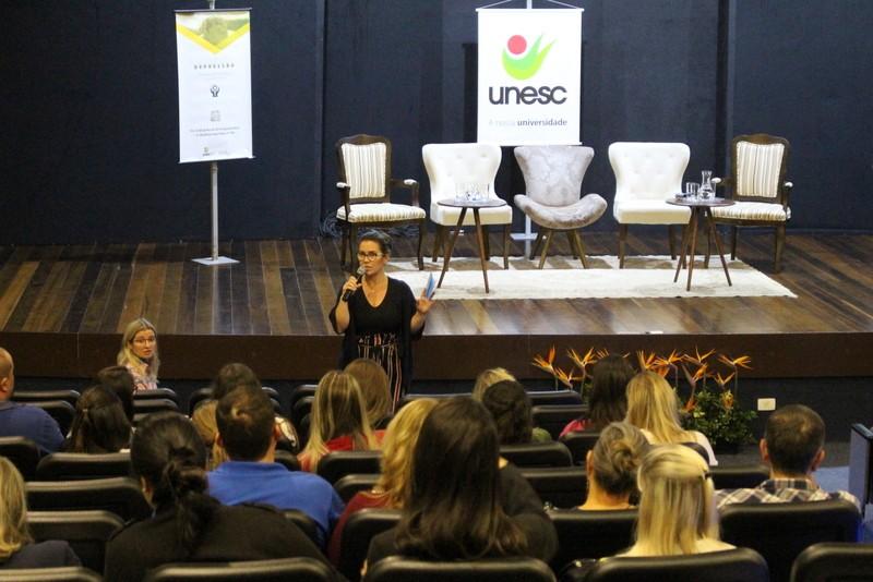 Curso de Enfermagem promove discussão sobre a depressão
