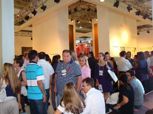Eliane vira point internacional na Revestir 2010