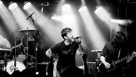 Reação em Cadeia anuncia lançamento de CD Acústico