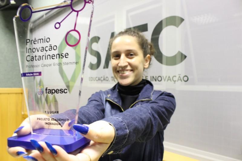Prêmio da Fapesc é entregue aos vencedores da UniSatc 