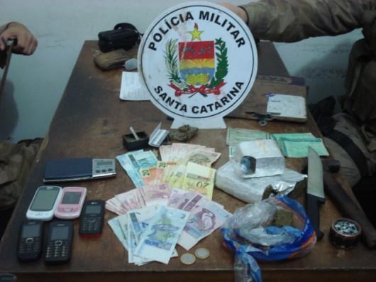 PM de Araranguá intensifica repressão ao tráfico de drogas e prende mais dois pela prática do crime