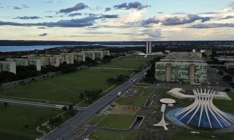 Publicada MP que amplia margem para concessão de crédito consignado