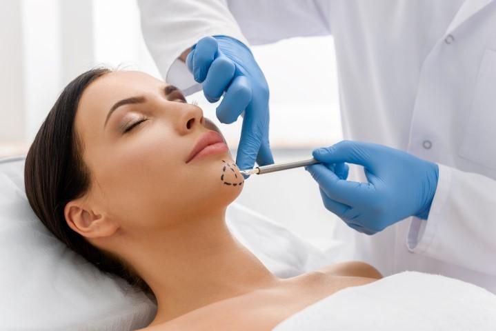 Cirurgia facial cresce por causa de selfies