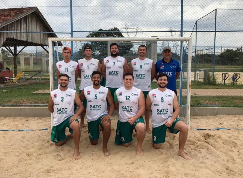 De forma invicta, handebol masculino de Criciúma vence etapa do Circuito Sesc