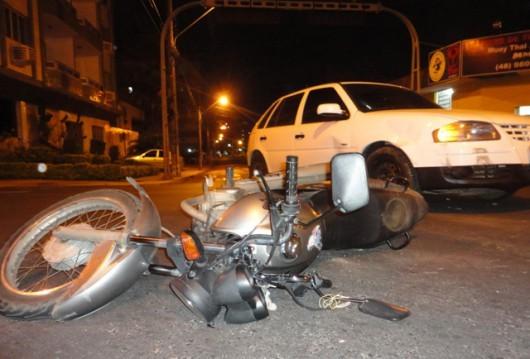 Novo acidente na esquina da Itajaí com a Major Acácio