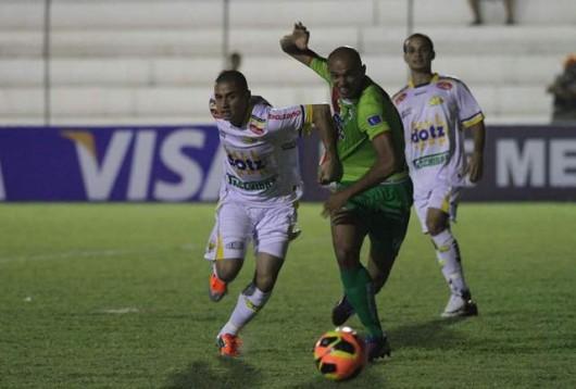 Definida arbitragem de Criciúma e Salgueiro