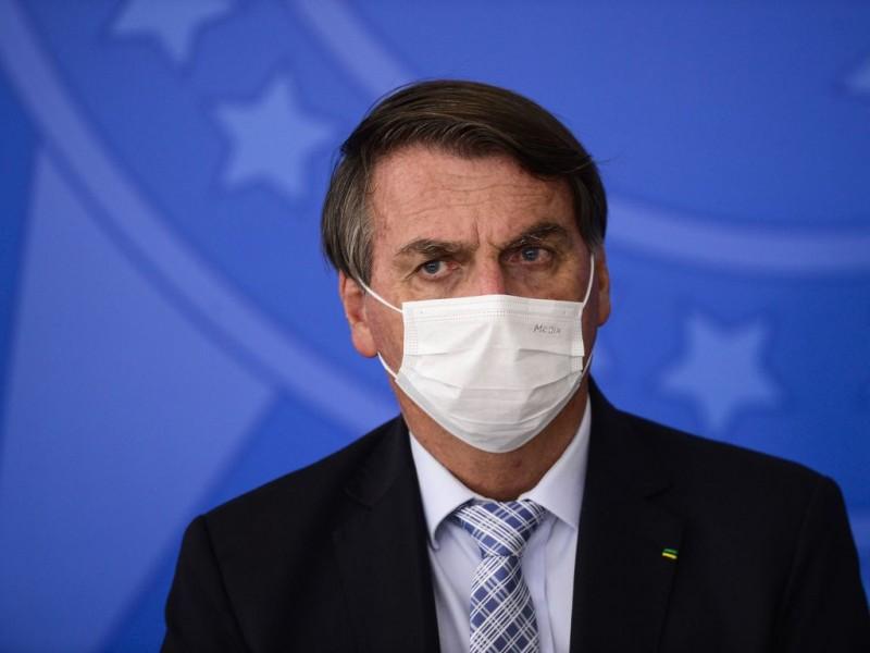MP que facilita compra de vacinas é sancionada por Bolsonaro