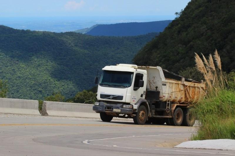 Governo Federal vai recolocar no orçamento recursos para finalizar obras na Serra da Rocinha