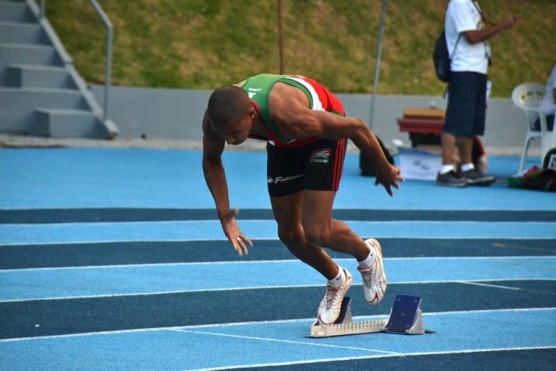 Jasc: Um ouro e um bronze no primeiro dia de competições do atletismo