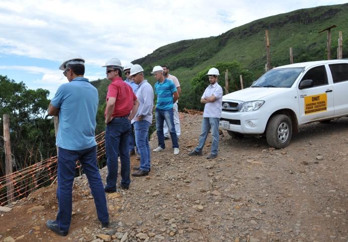 DNIT/SC vistoria o avanço das obras na BR-285/RS/SC