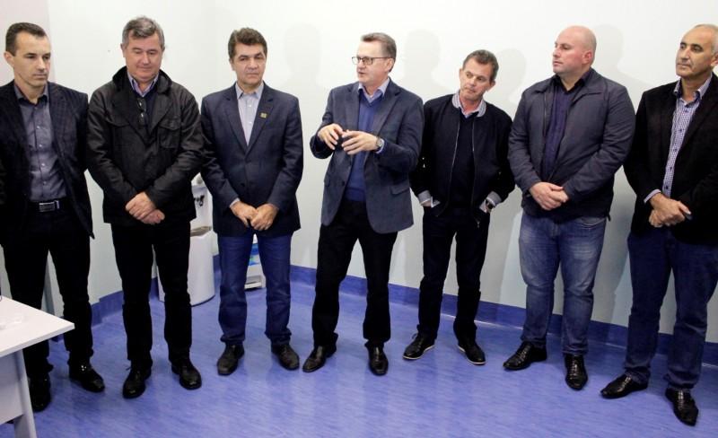 Visita técnica e apresentação de balanço marcam aniversário de 1 ano da UPA da Próspera
