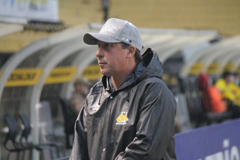 Paulo Baier quebra marca invicta de Mazola e mira recorde de Winck pelo Criciúma