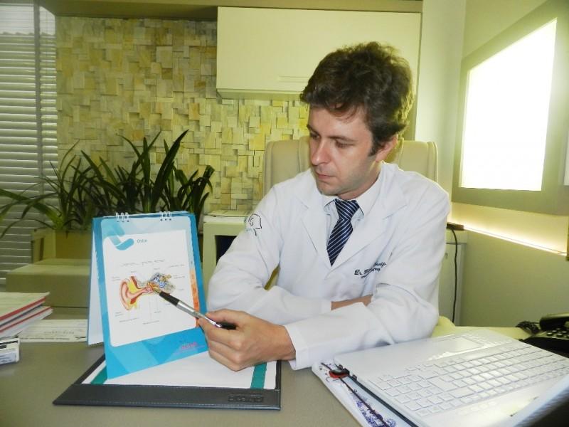 Incidência de casos de otite aumenta no verão