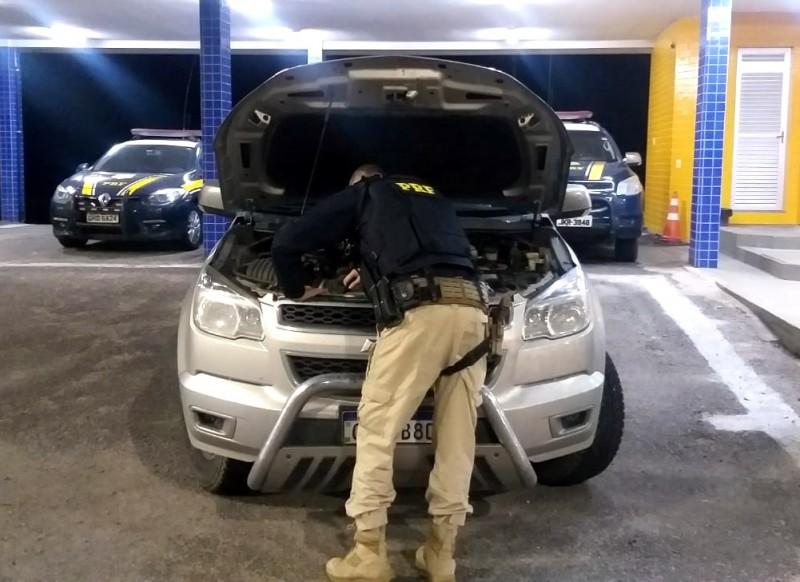 Picape roubada no Rio de Janeiro e que circulava clonada é recuperada em Tubarão