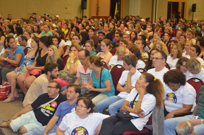 Aulas na rede estadual passam a ter 30 minutos de duração 
