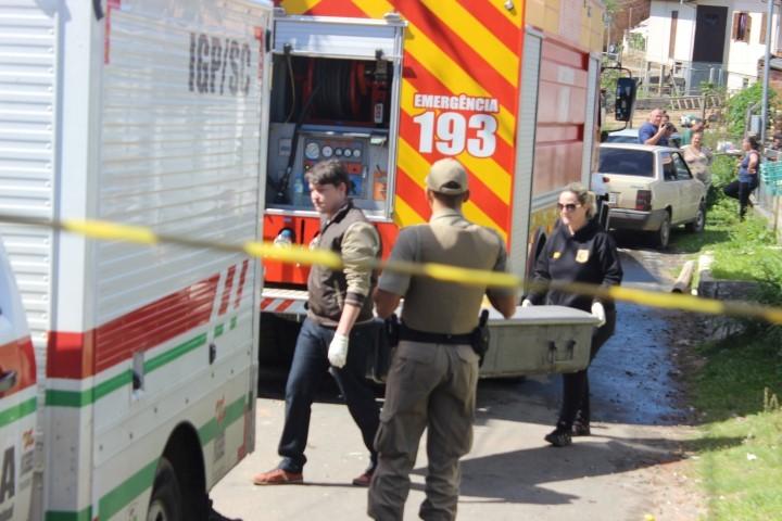 Sozinha em casa, criança de um ano morre em incêndio 