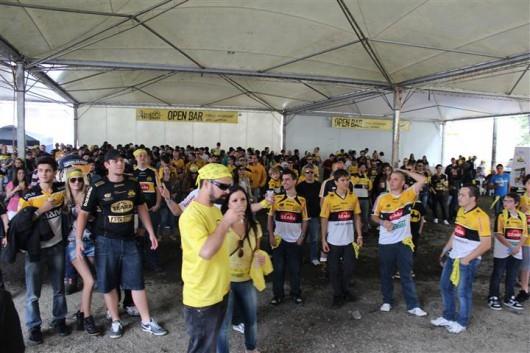 DJ Rick Vieira embala torcida tricolor do sertanejo ao rock