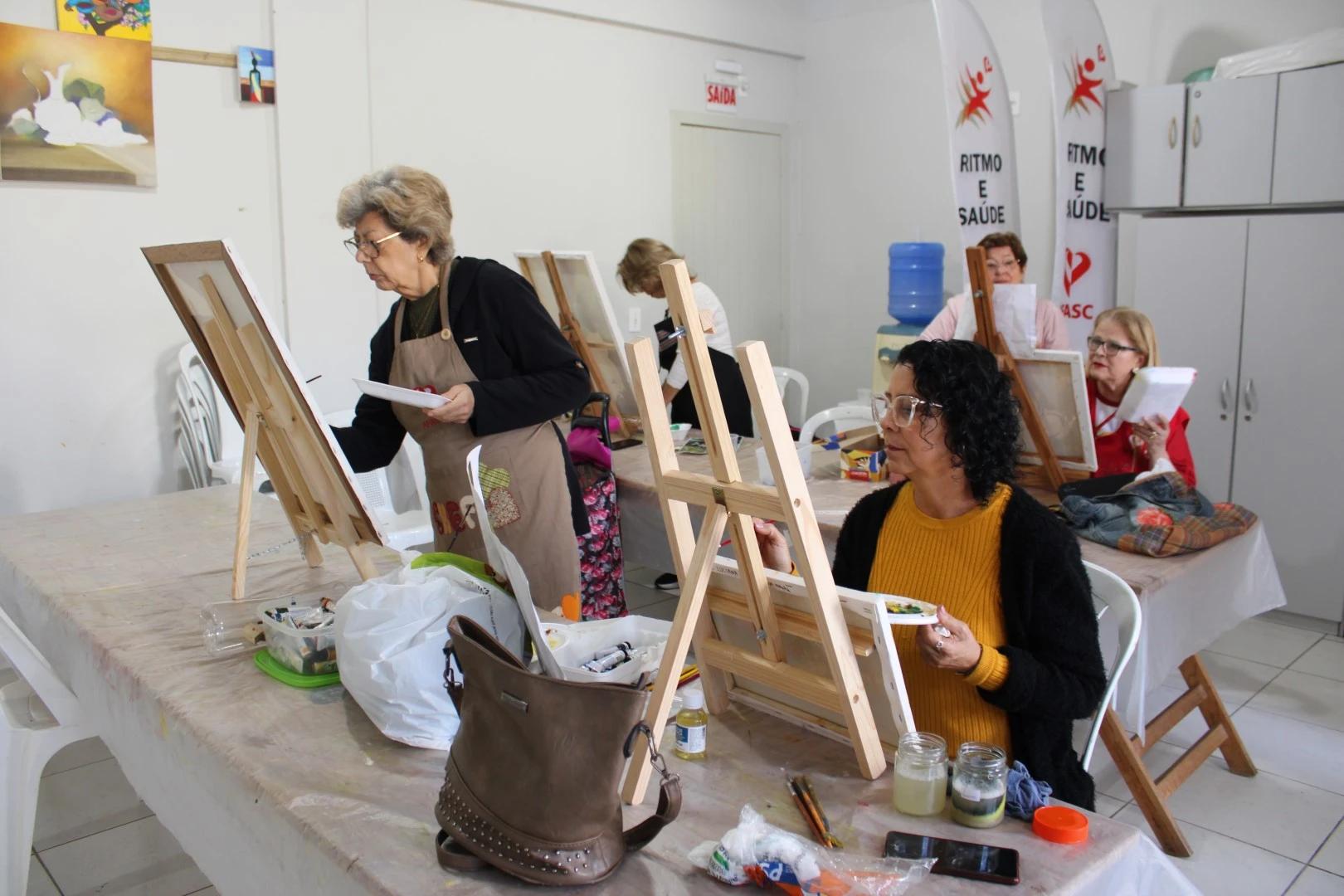 Clubes de Mães e oficinas de artesanatos da Afasc estão com matrículas abertas em Criciúma