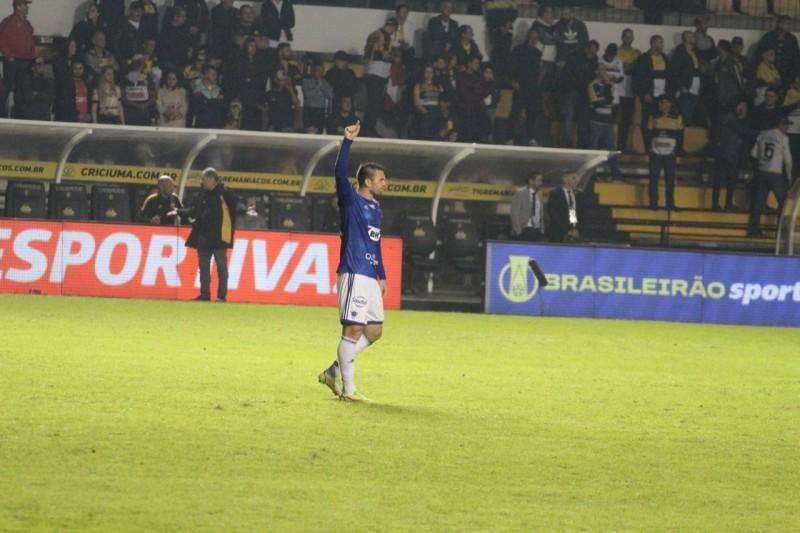 Próximo adversário do Criciúma, Cruzeiro é o melhor mandante da Série B 