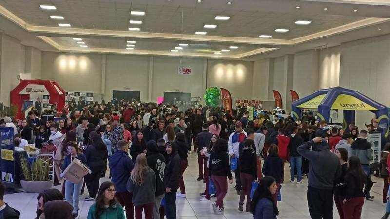 Feira Aciva de Profissões reunirá mais de três mil estudantes