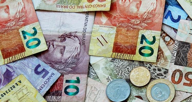Metas financeiras para 2019: juntar dinheiro e sair do vermelho