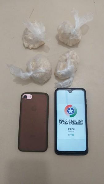 Polícia Militar apreende crack com casal no bairro São Francisco