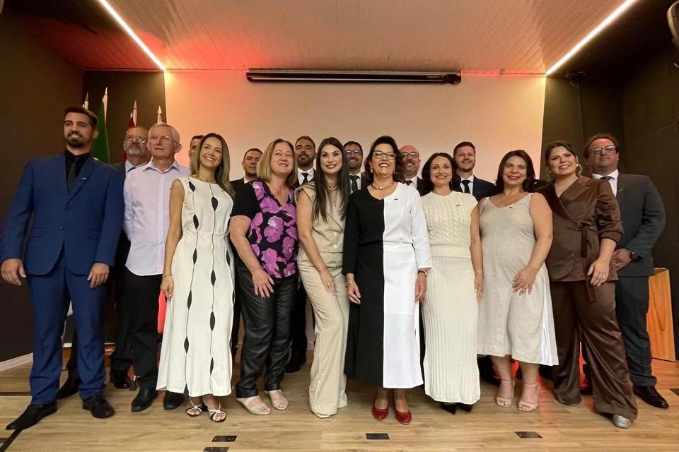 Nova diretoria da CDL Criciúma toma posse para o biênio 2025-2026