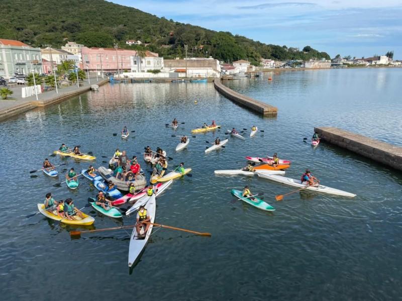 Projeto 'Escolinhas Esportivas' atende mais de 300 alunos de Laguna