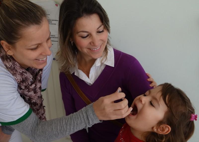 Mais de 3 mil crianças serão imunizadas contra paralisia infantil e sarampo