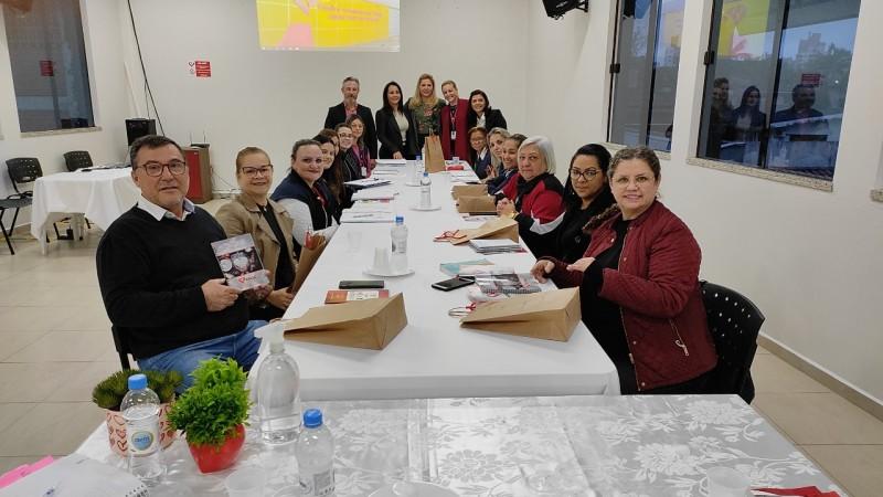 Equipe do Departamento de Educação Infantil da Afasc se reúne com conselheiros tutelares