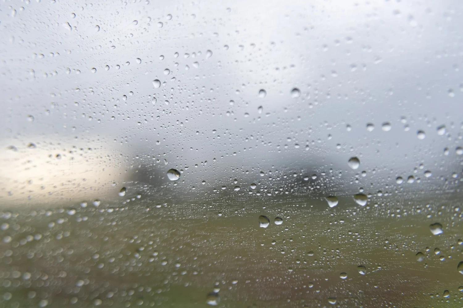 Quinta-feira terá nebulosidade e chuva