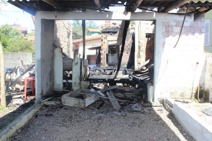 Atualizada: Família da menina vítima de incêndio precisa de ajuda