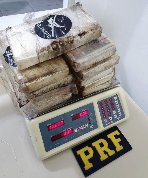 Adolescente é detida com 10 quilos de cocaína em Tubarão; droga é avaliada R$ 1,8 milhão