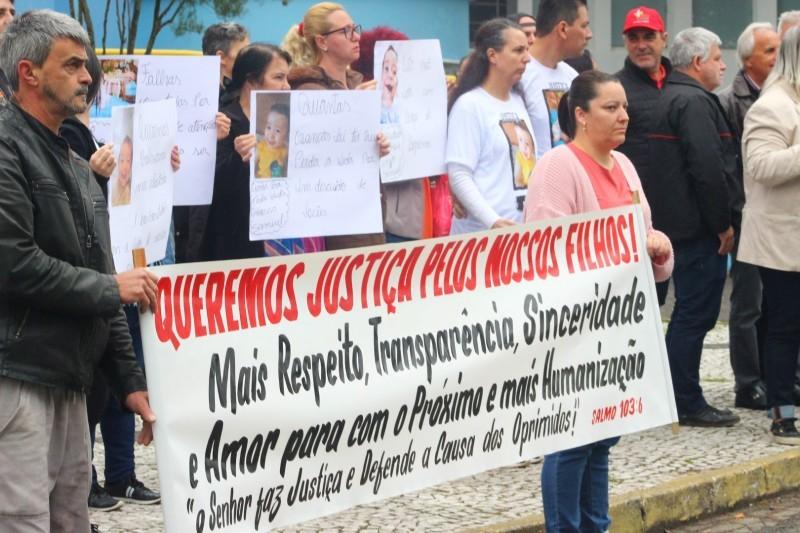Casos Hmisc: após decisão judicial, bebê passa por cirugia para facilitar alimentação