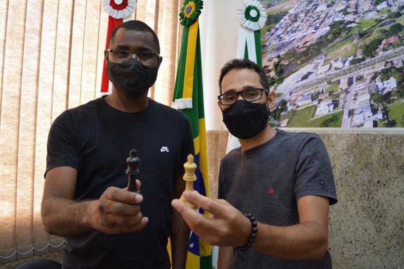 A cultura do xadrez chega a Morro da Fumaça