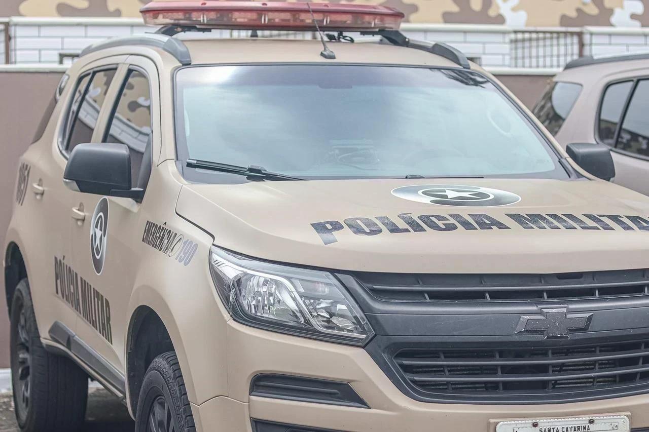 Imbituba: mulher é presa por tráfico de drogas; mais de 100g de entorpecentes foram apreendidas