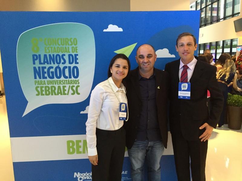 Estudantes da Unesc são premiados em concurso do Sebrae
