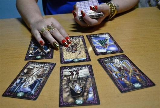 “Com o time atual, o Criciúma não fica na Série A”, prevê taróloga