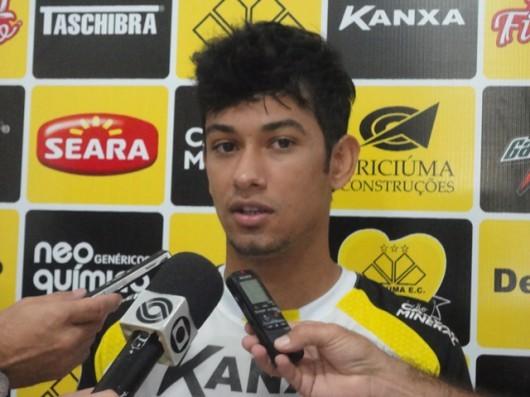 “Vamos dar a vida para conseguir a classificação na Copa do Brasil”, diz Lucca